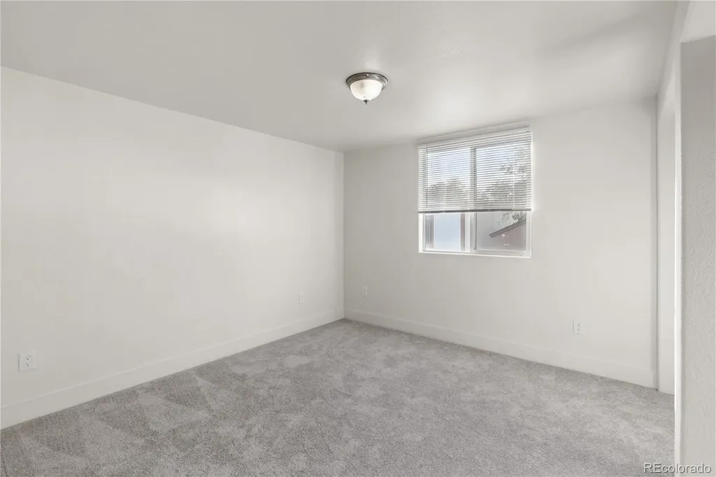 1095 Western Drive Colorado Springs CO 80915
