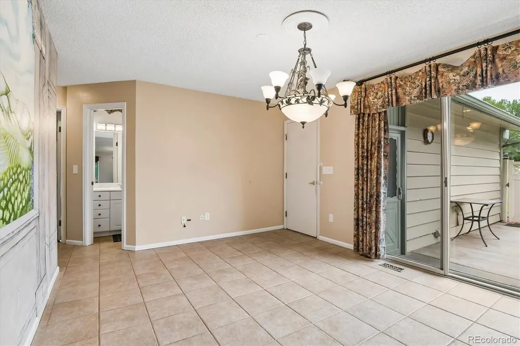 8 Walter Way Broomfield CO 80020