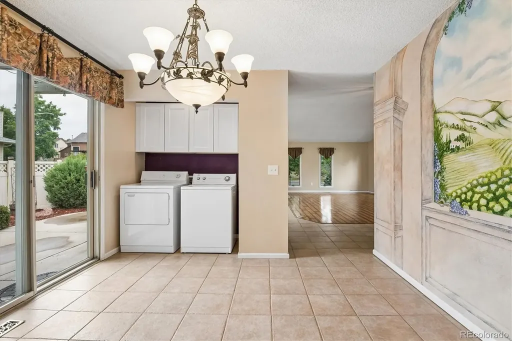 8 Walter Way Broomfield CO 80020