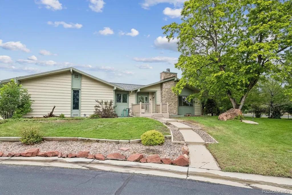 8 Walter Way Broomfield CO 80020
