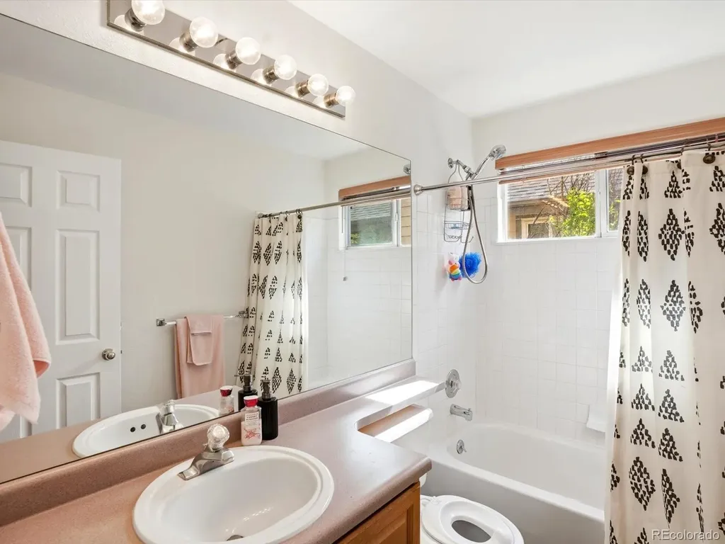 7444 E Villanova Place Denver CO 80231