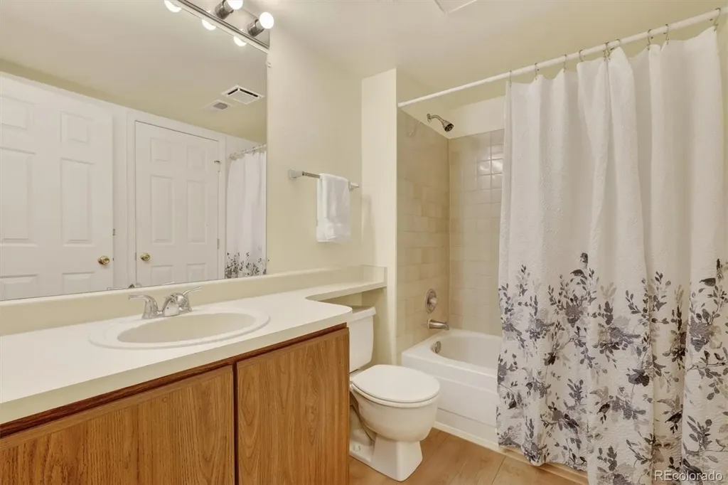 2575 S Syracuse Way Denver CO 80231