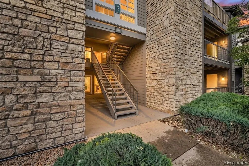 2575 S Syracuse Way Denver CO 80231