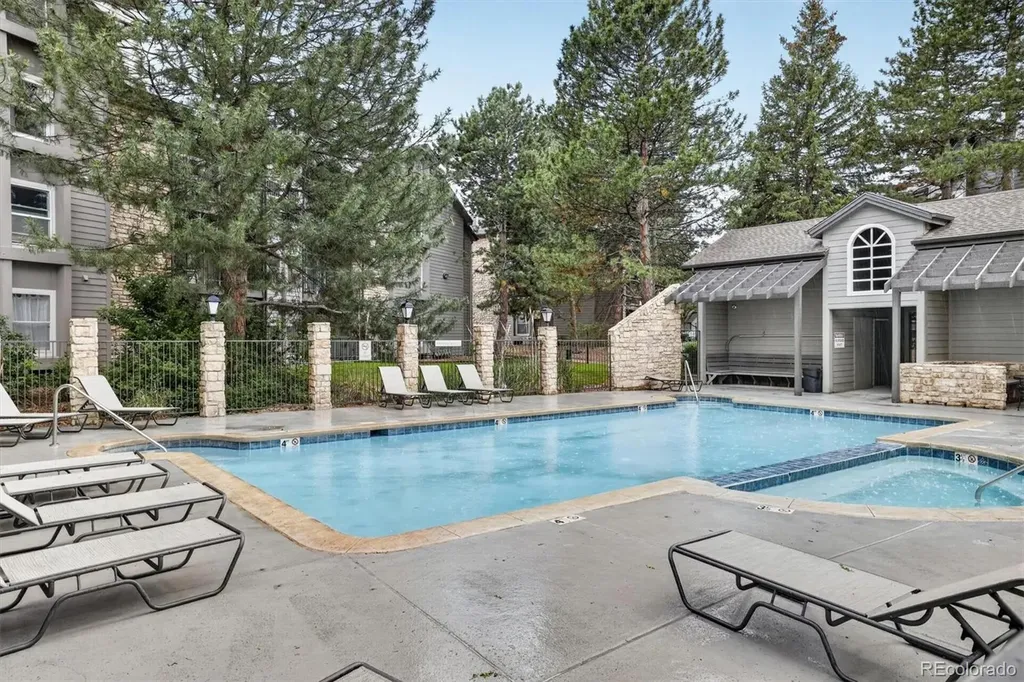 2575 S Syracuse Way Denver CO 80231