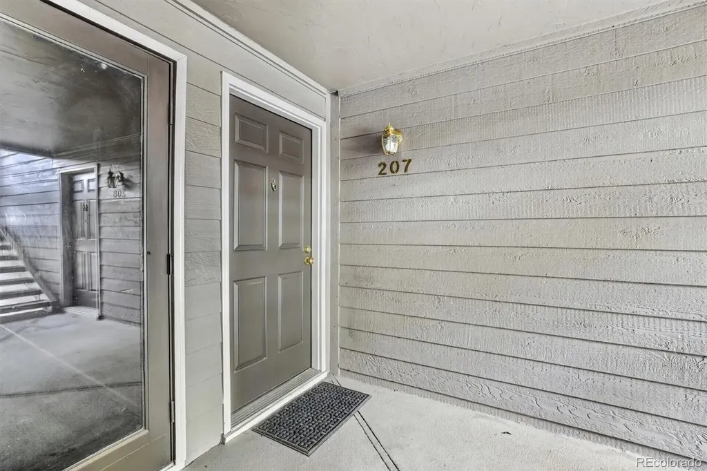 2575 S Syracuse Way Denver CO 80231