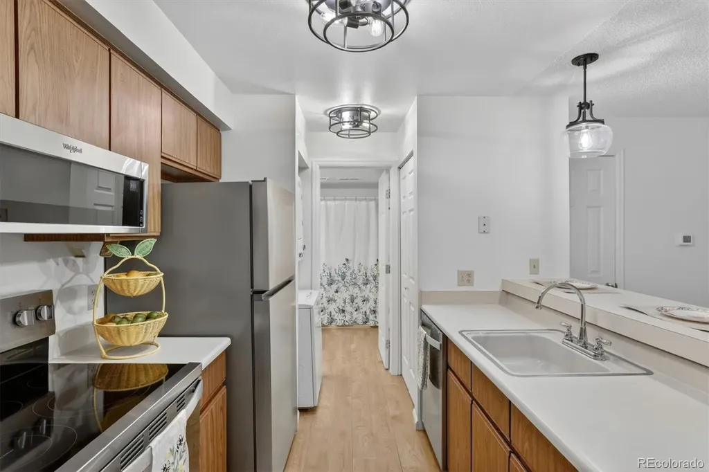 2575 S Syracuse Way Denver CO 80231