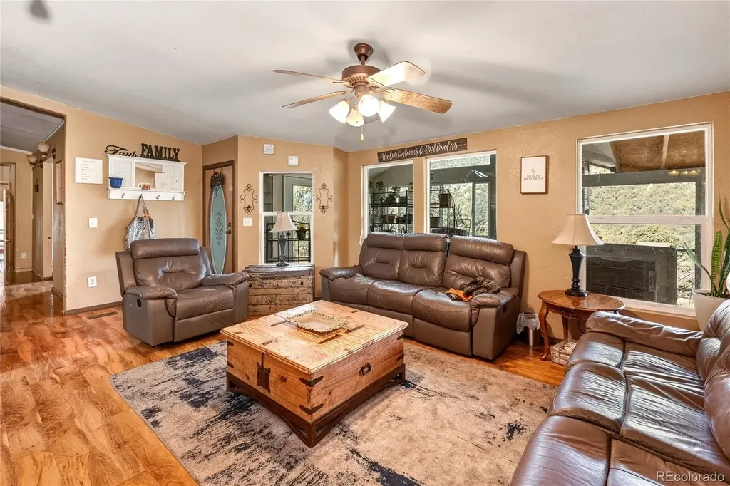 26131 Pinon Ridge Drive Aguilar CO 81020