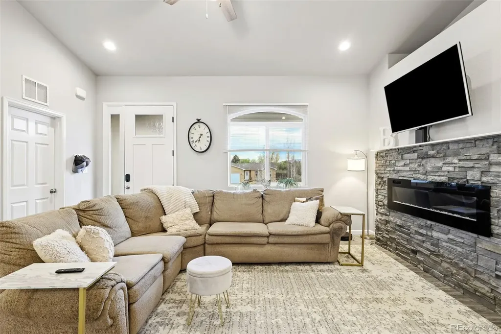 171 W Legend Drive Pueblo West CO 81007