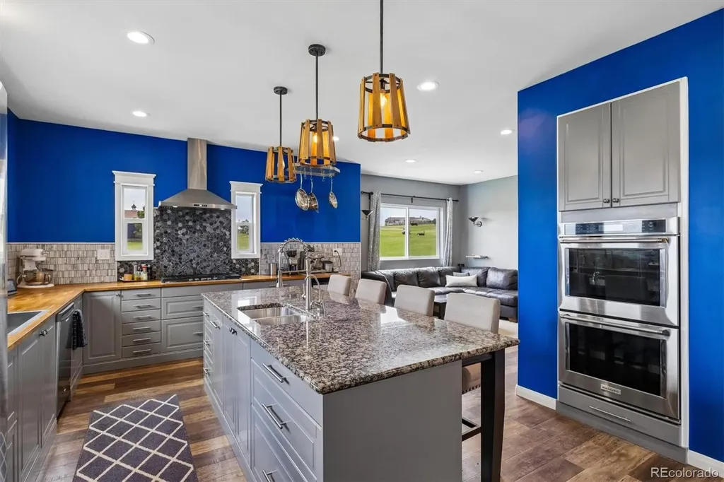 33260 Ridgeview Loop Elizabeth CO 80107