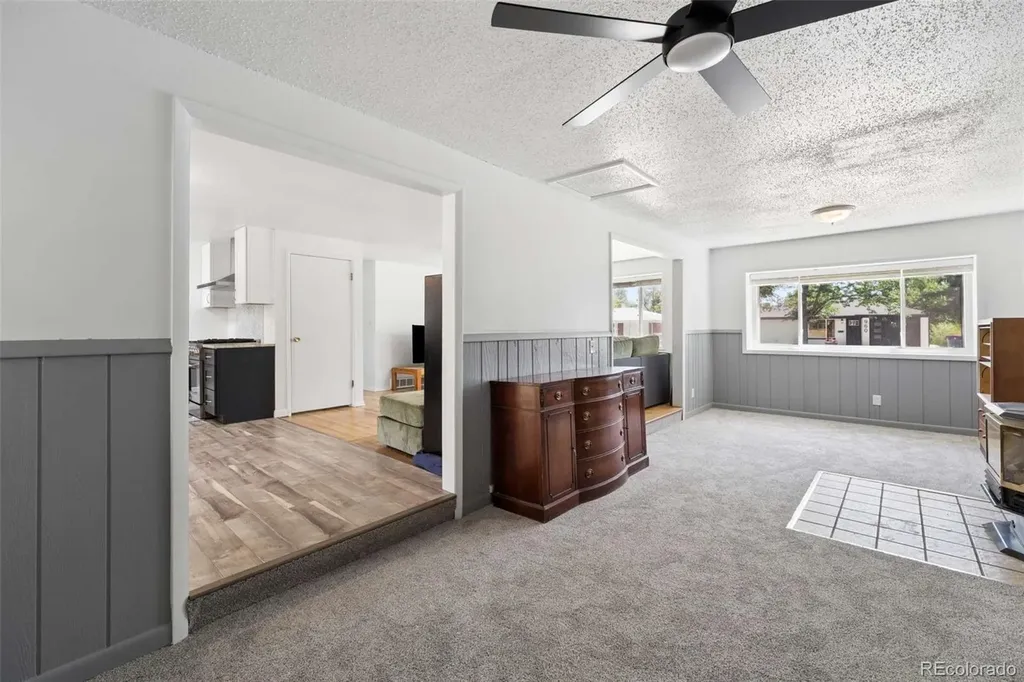 957 E 9th Avenue Broomfield CO 80020