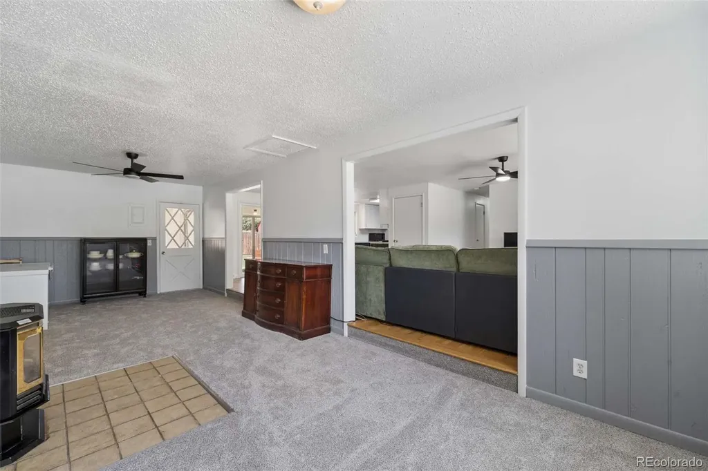 957 E 9th Avenue Broomfield CO 80020