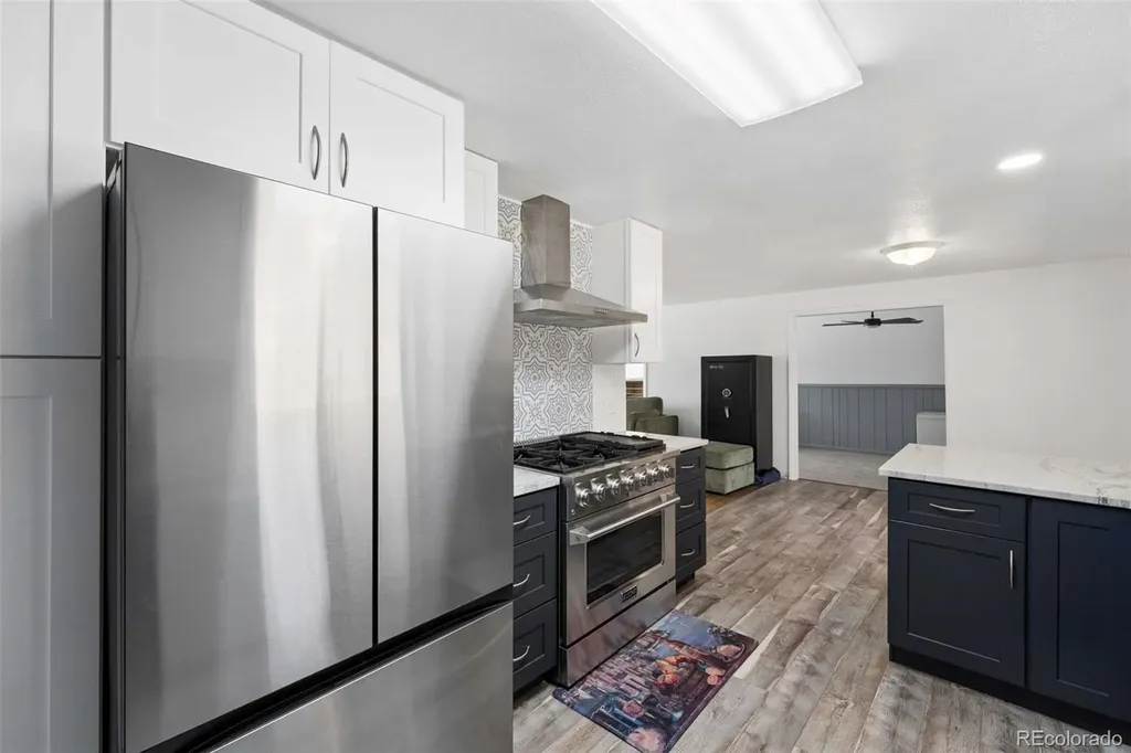 957 E 9th Avenue Broomfield CO 80020