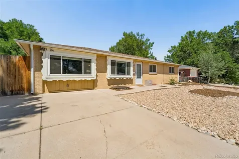 957 E 9th Avenue Broomfield CO 80020