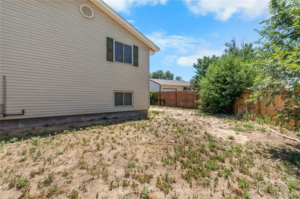 1112 Village Drive Fort Lupton CO 80621