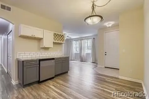 9836 W Freiburg Drive Littleton CO 80127