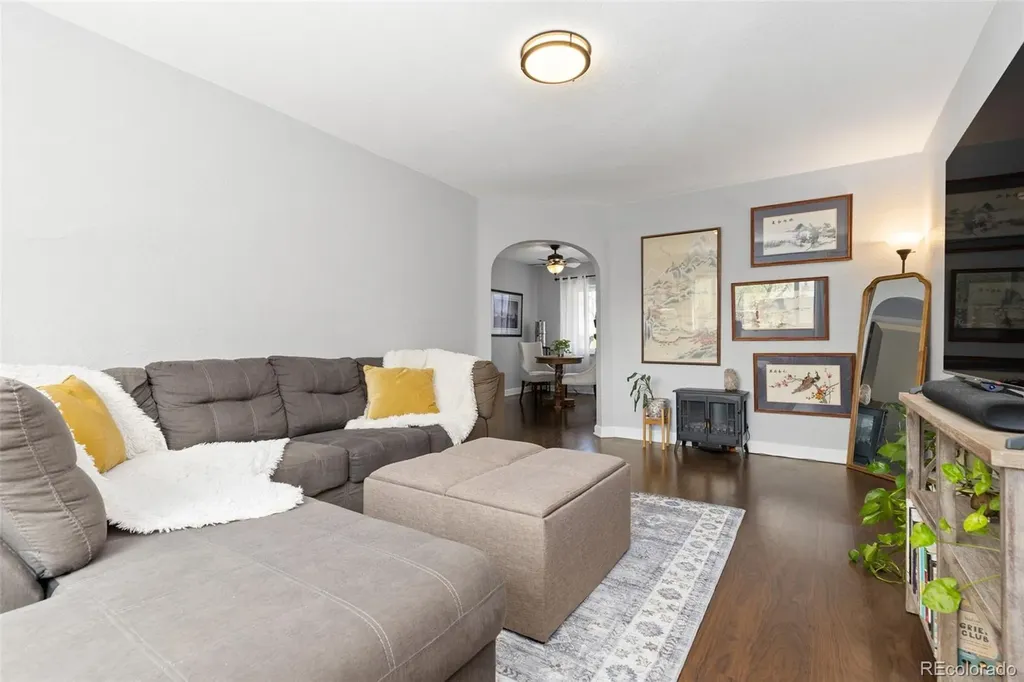 1481 Ash Street Denver CO 80220