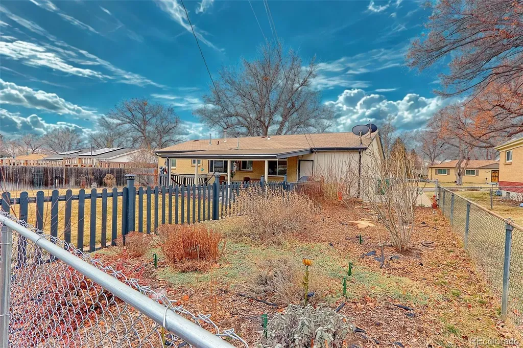 3333 W Wagon Trail Drive Englewood CO 80110