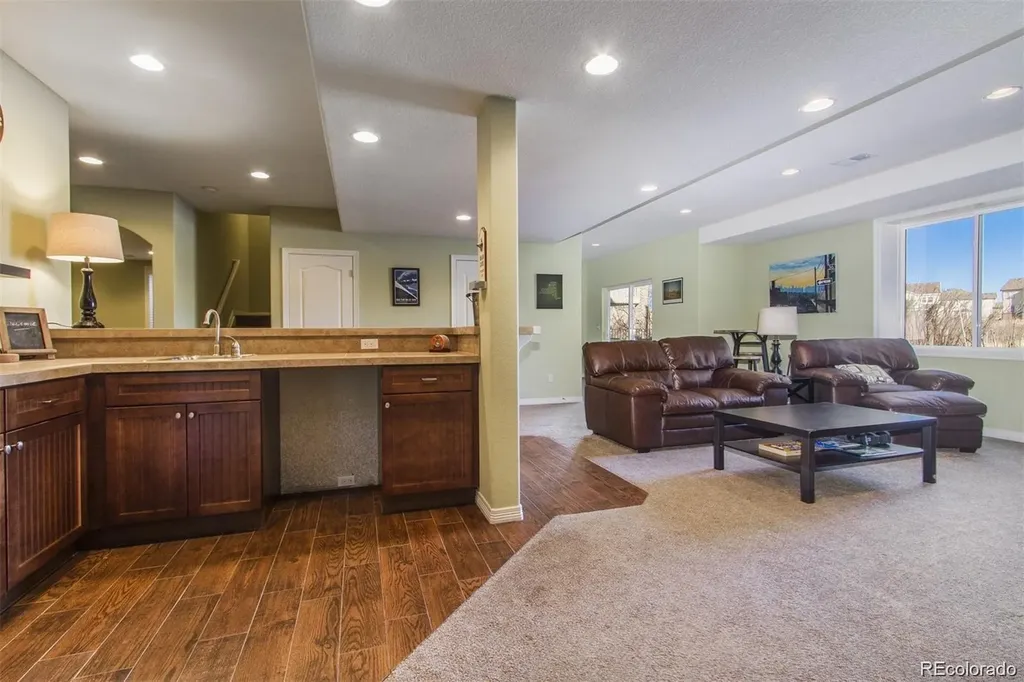 7042 S Shawnee Street Aurora CO 80016