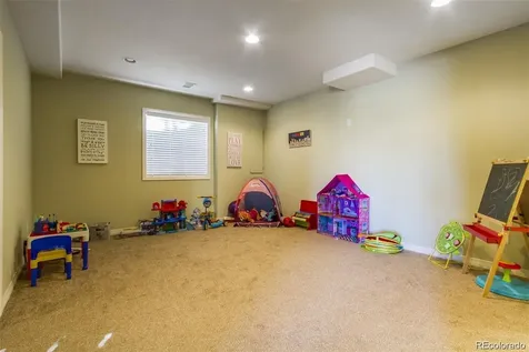 7042 S Shawnee Street Aurora CO 80016