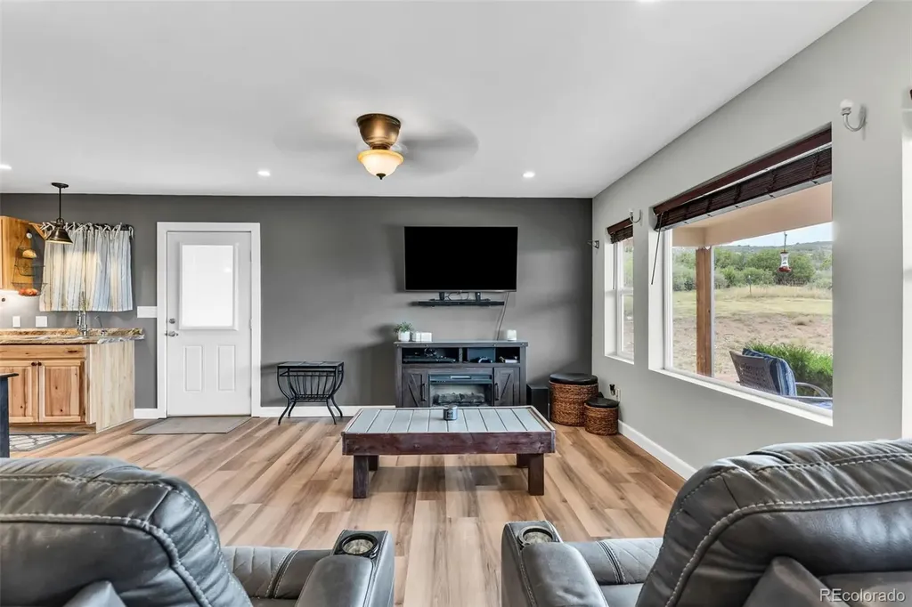 10380 Coyote Lane Rye CO 81069