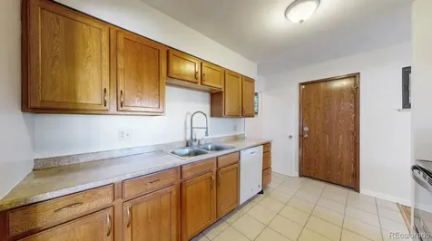 2220 Ironton Street Aurora CO 80014