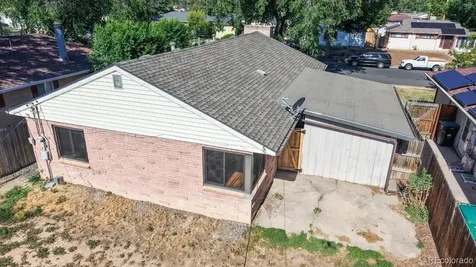 2220 Ironton Street Aurora CO 80014