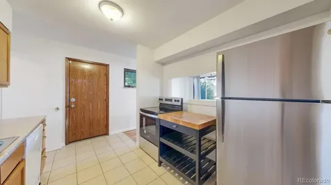 2220 Ironton Street Aurora CO 80014