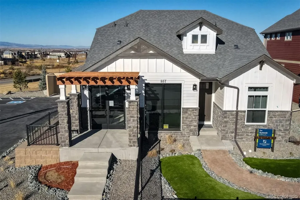 947 Highlands Circle Erie CO 80516
