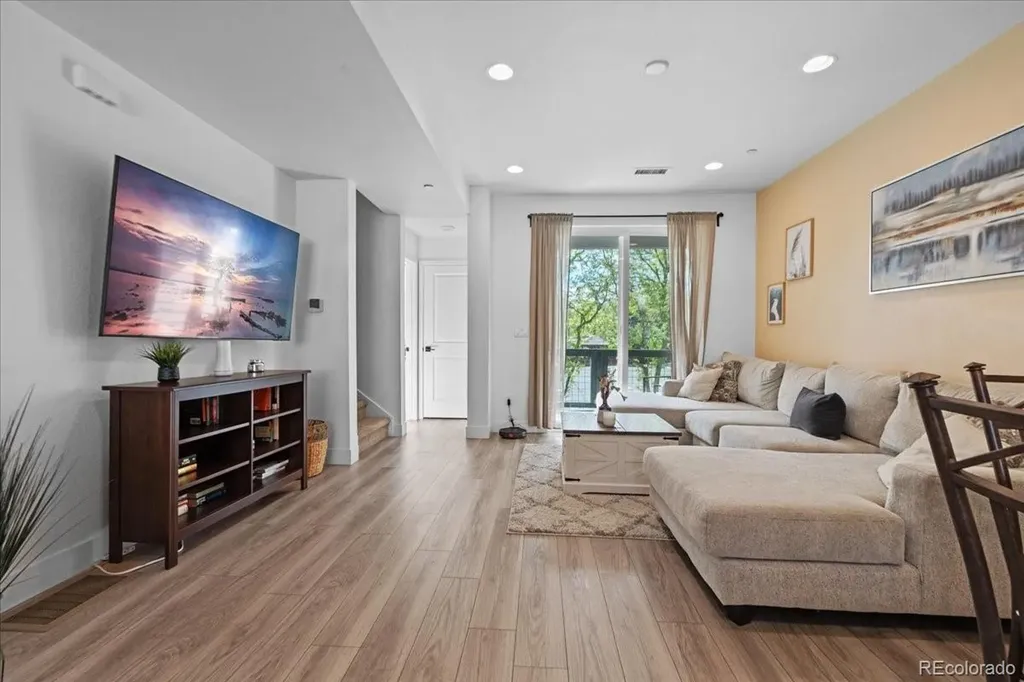 2842 Kendall Street Edgewater CO 80214