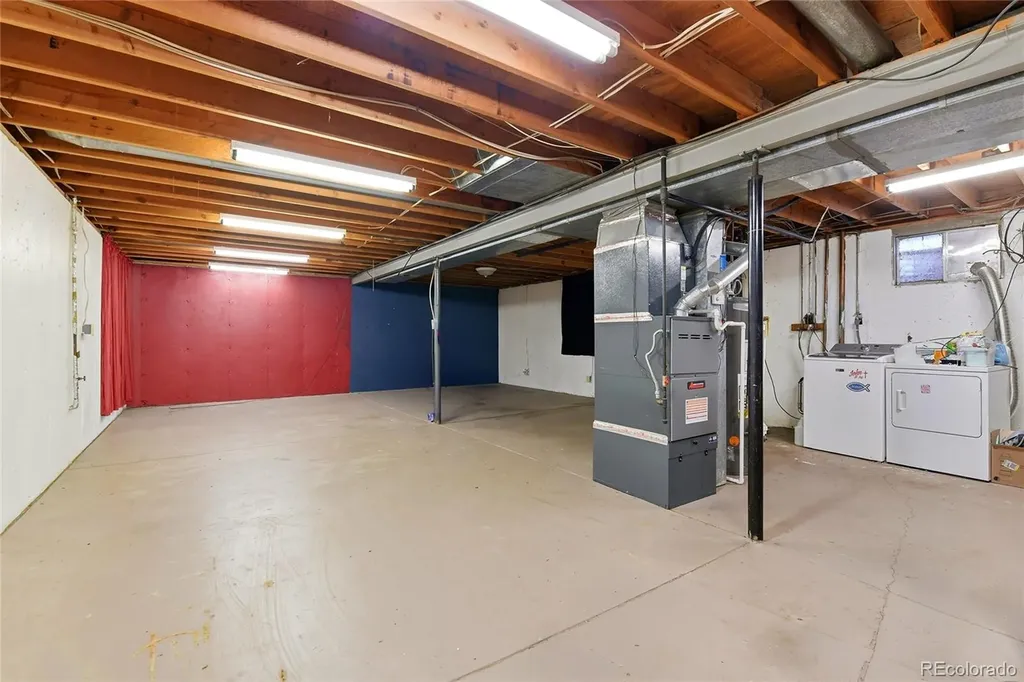 12374 Olmsted Drive Denver CO 80239