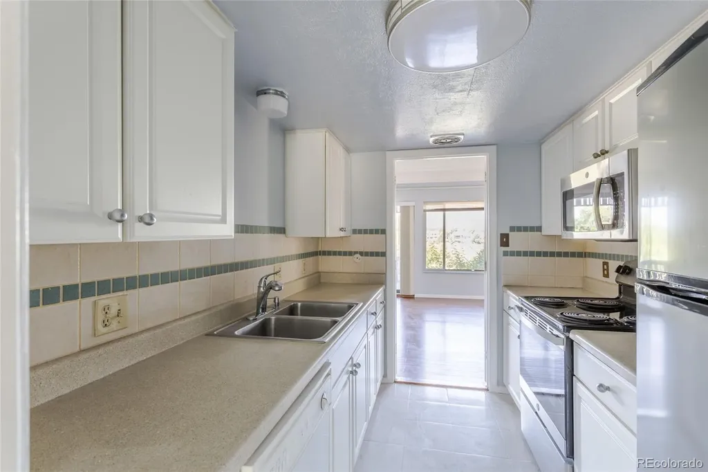 2525 S Dayton Way Denver CO 80231