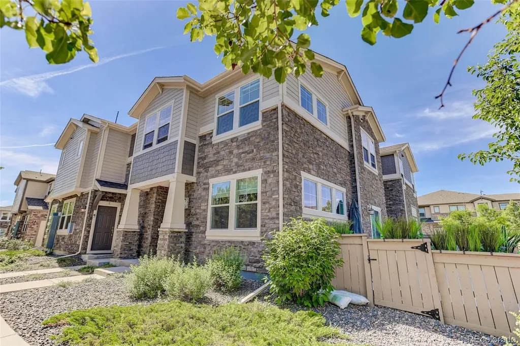 24847 E Calhoun Place Aurora CO 80016