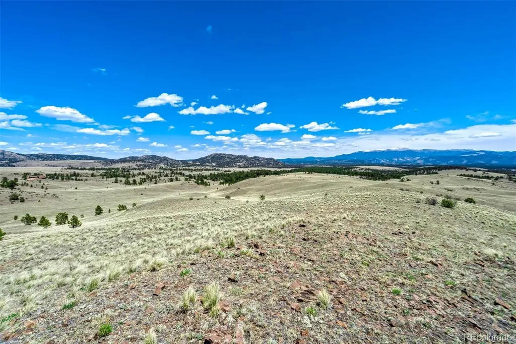 00 Roan Trail Guffey CO 80820