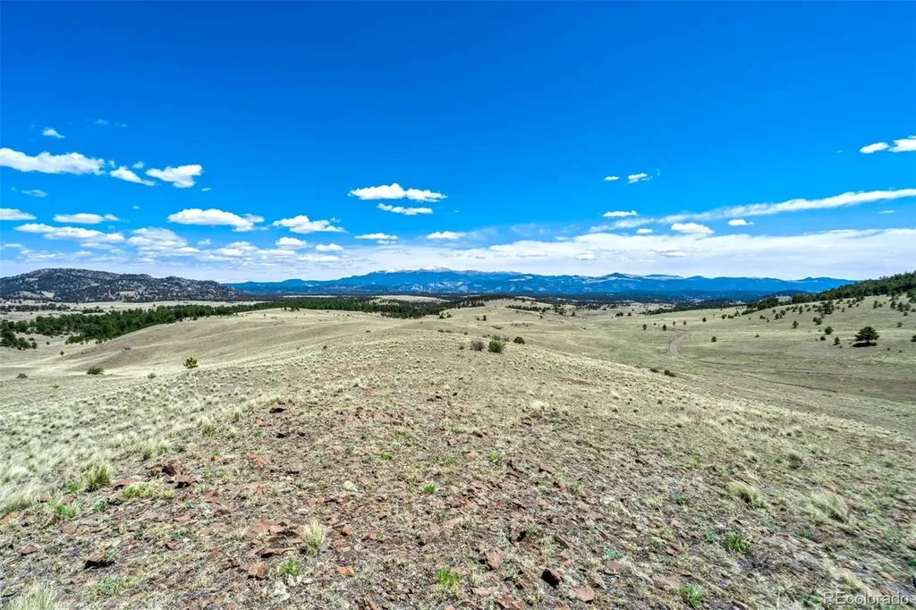 00 Roan Trail Guffey CO 80820