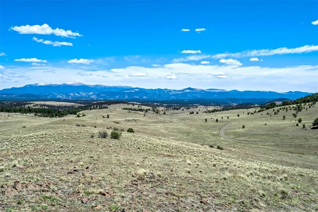 00 Roan Trail Guffey CO 80820