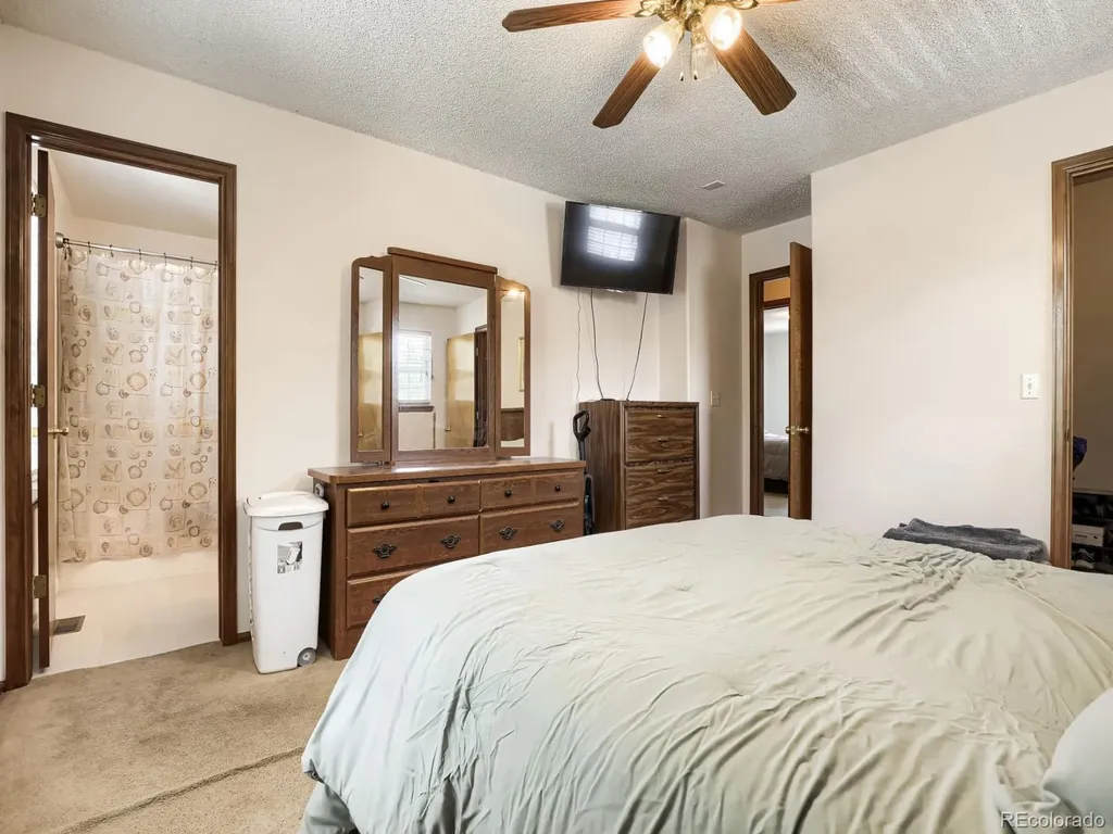 2153 S Ventura Street Aurora CO 80013