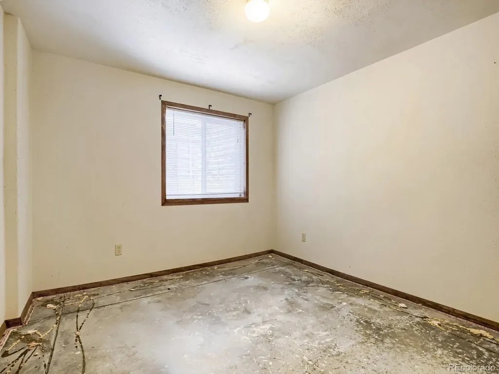 2153 S Ventura Street Aurora CO 80013