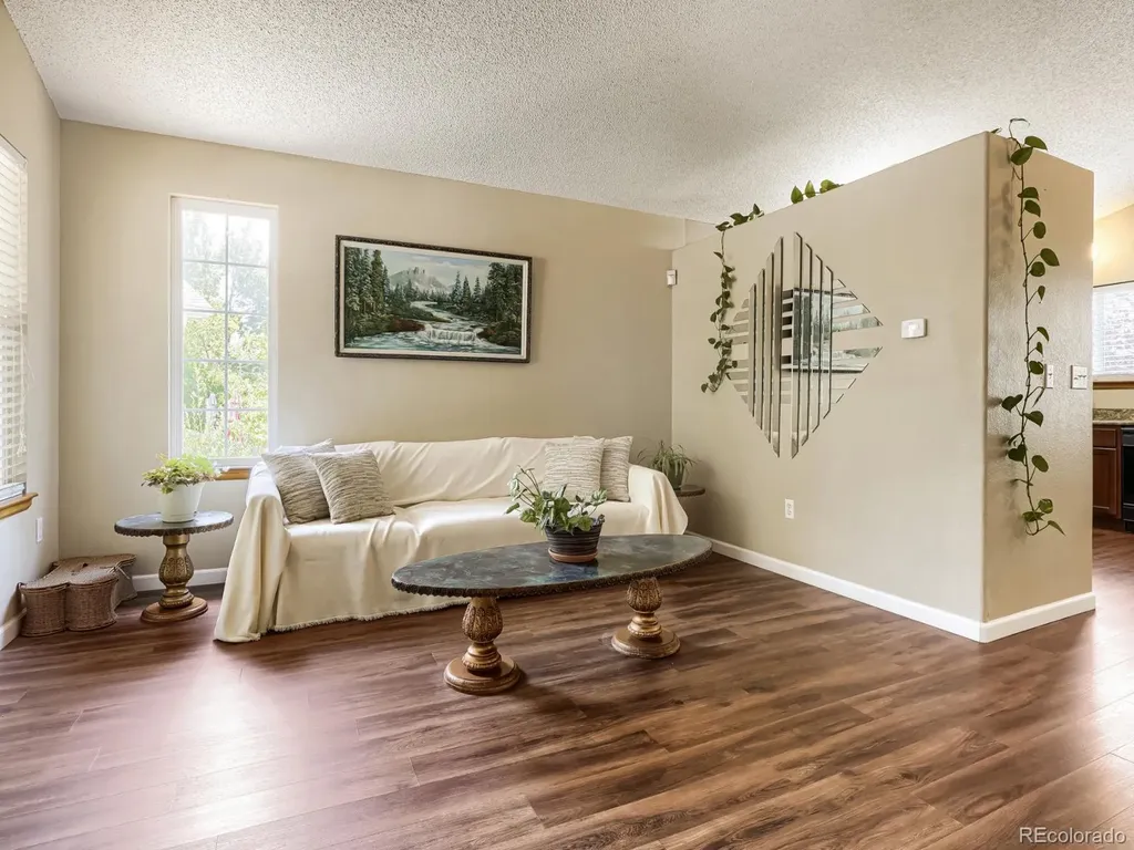 2153 S Ventura Street Aurora CO 80013