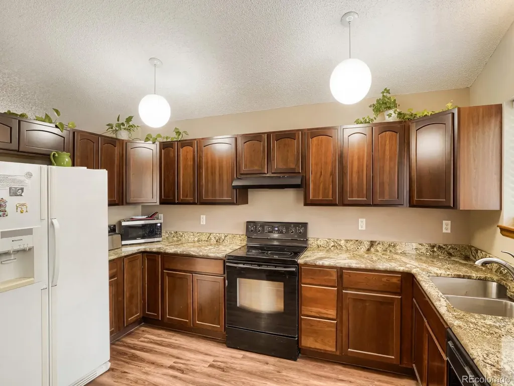 2153 S Ventura Street Aurora CO 80013