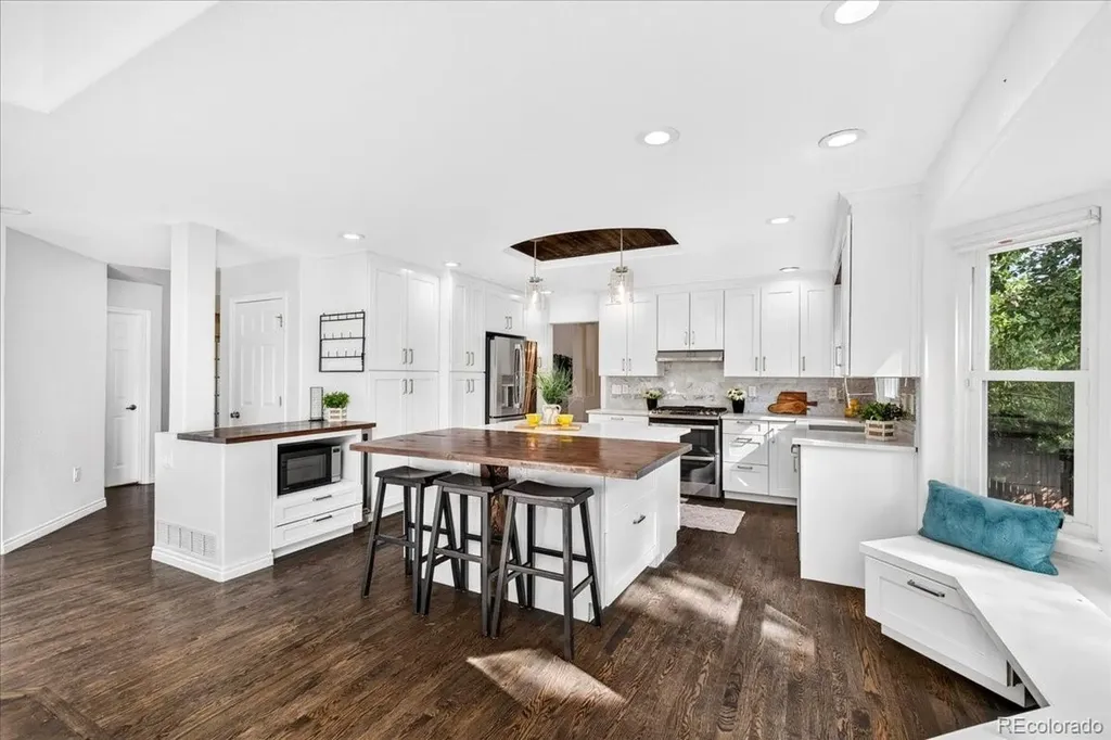 1671 Hemlock Way Broomfield CO 80020