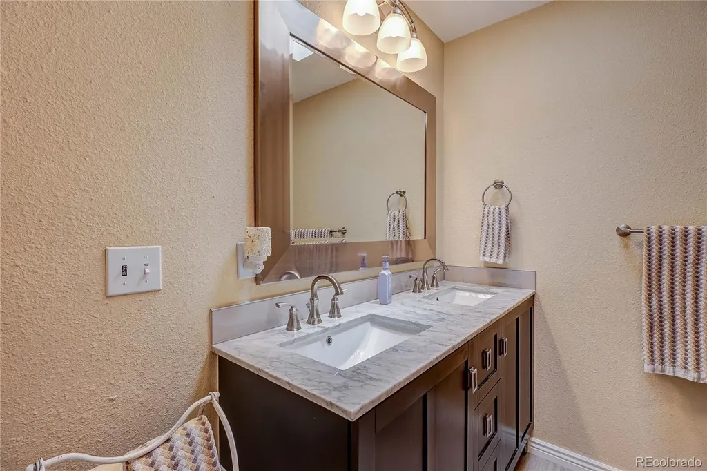 5394 S Cimarron Road Littleton CO 80123