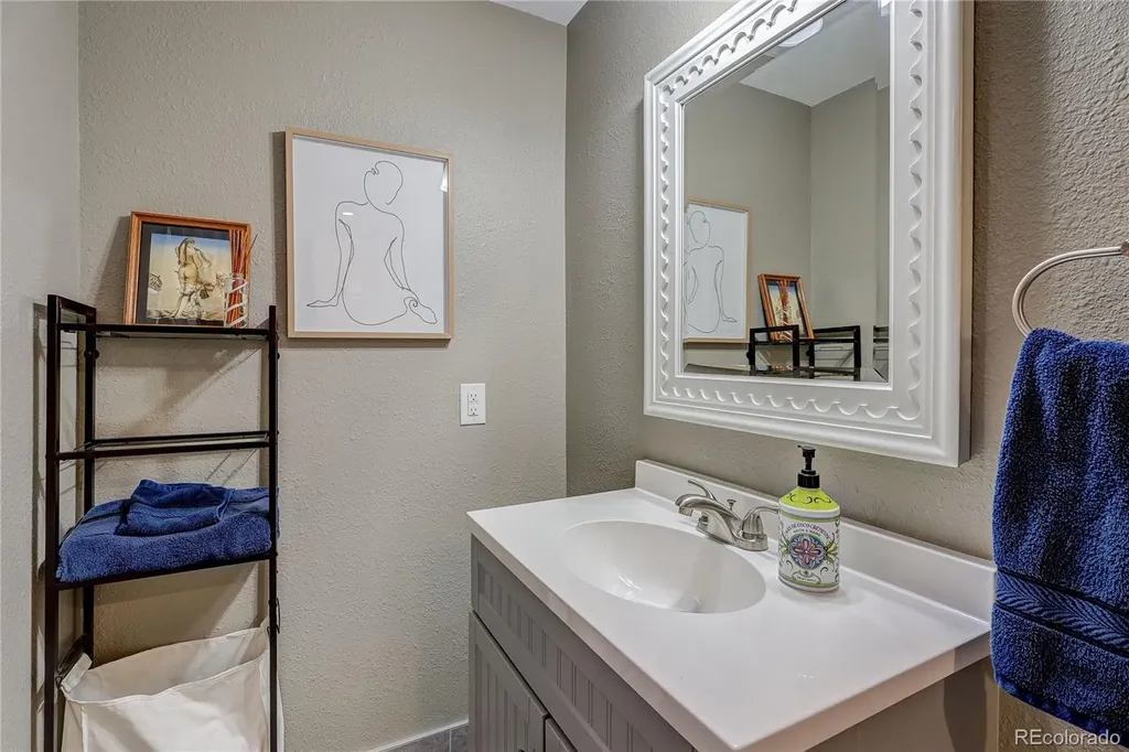 5394 S Cimarron Road Littleton CO 80123
