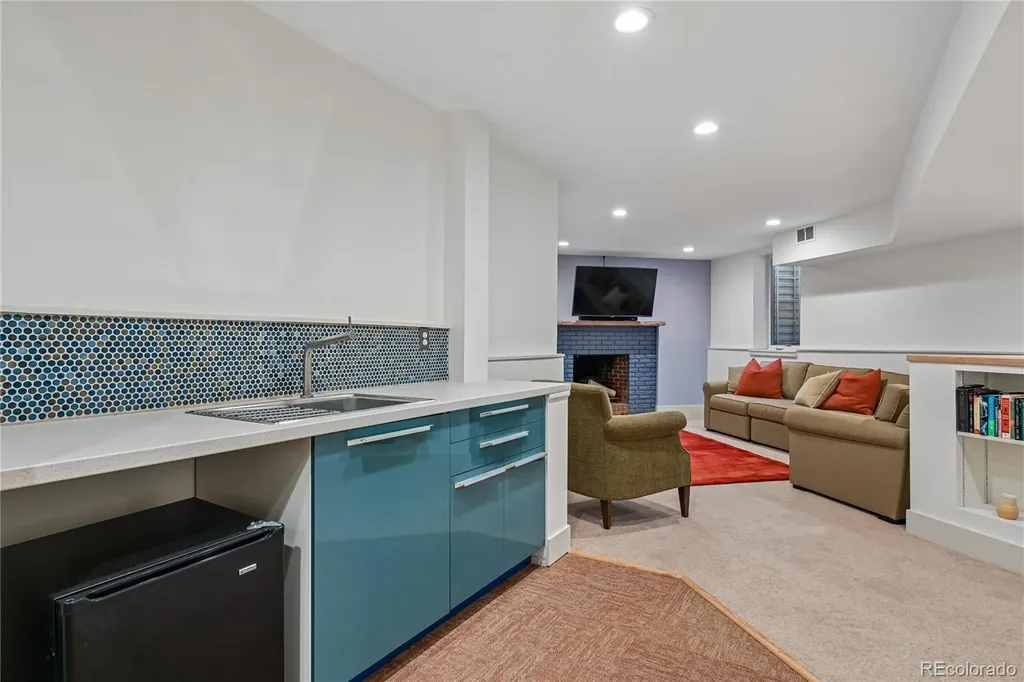 2816 S York Street Denver CO 80210