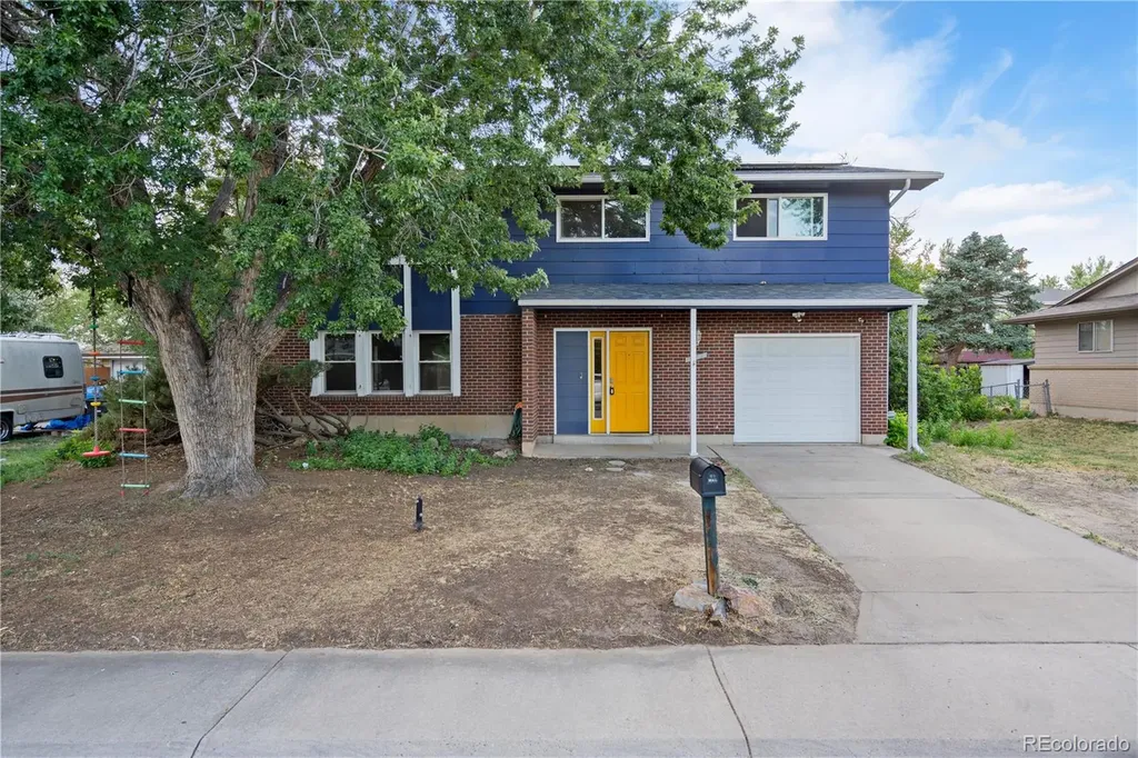 4943 Scranton Street Denver CO 80239