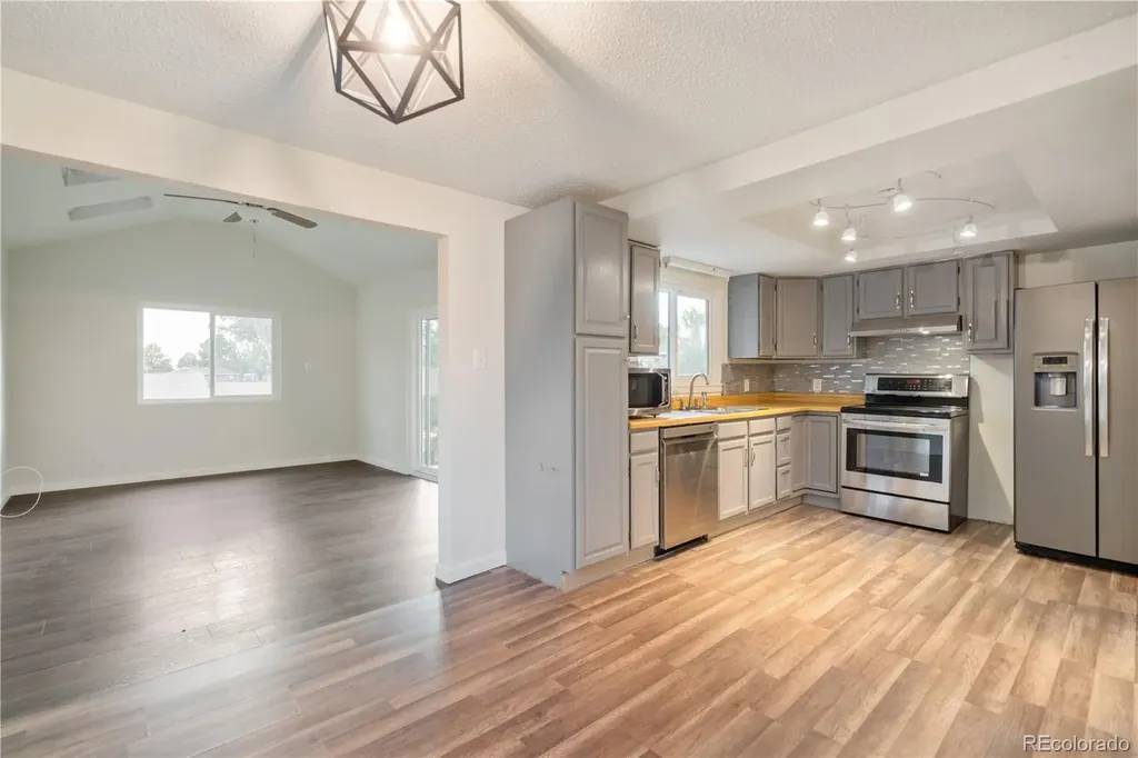 4943 Scranton Street Denver CO 80239