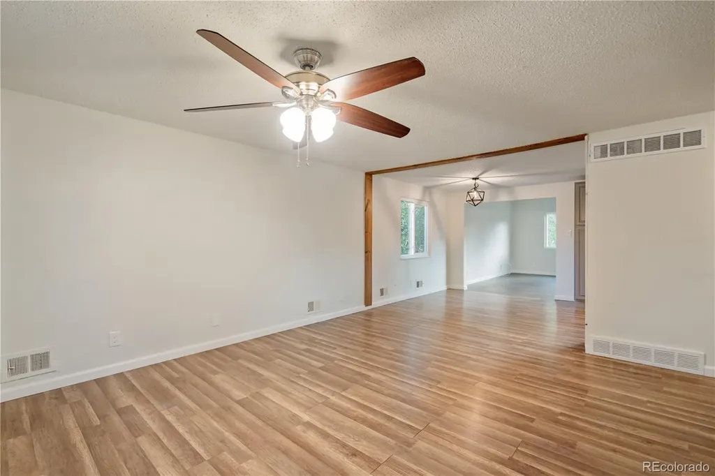 4943 Scranton Street Denver CO 80239