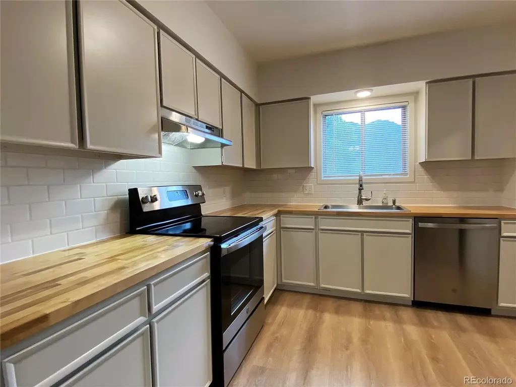 28003 Iris Drive Evergreen CO 80439