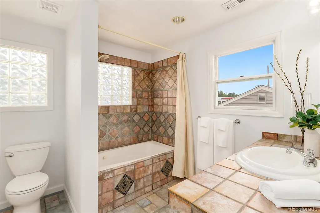 3481 S Elm Street Denver CO 80222