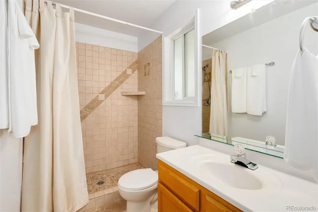 3481 S Elm Street Denver CO 80222
