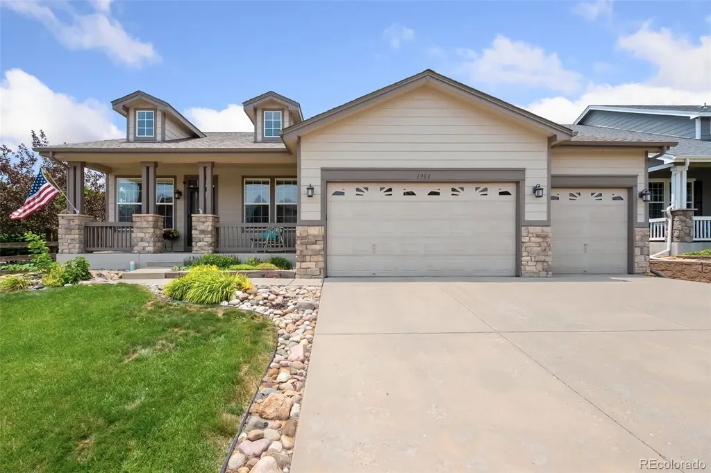 1903 Rannoch Drive Longmont CO 80504